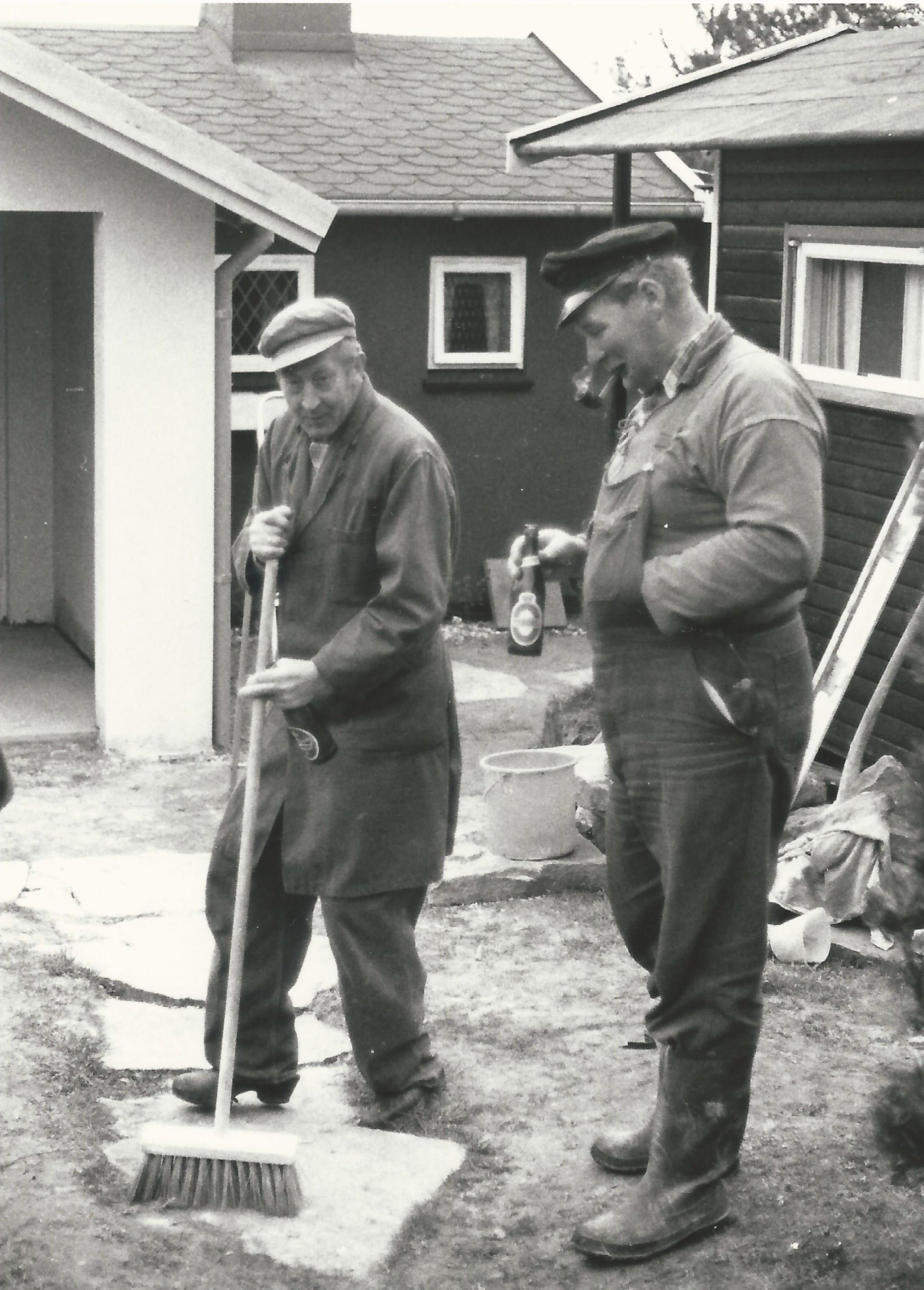 nabohjaelp-1975
